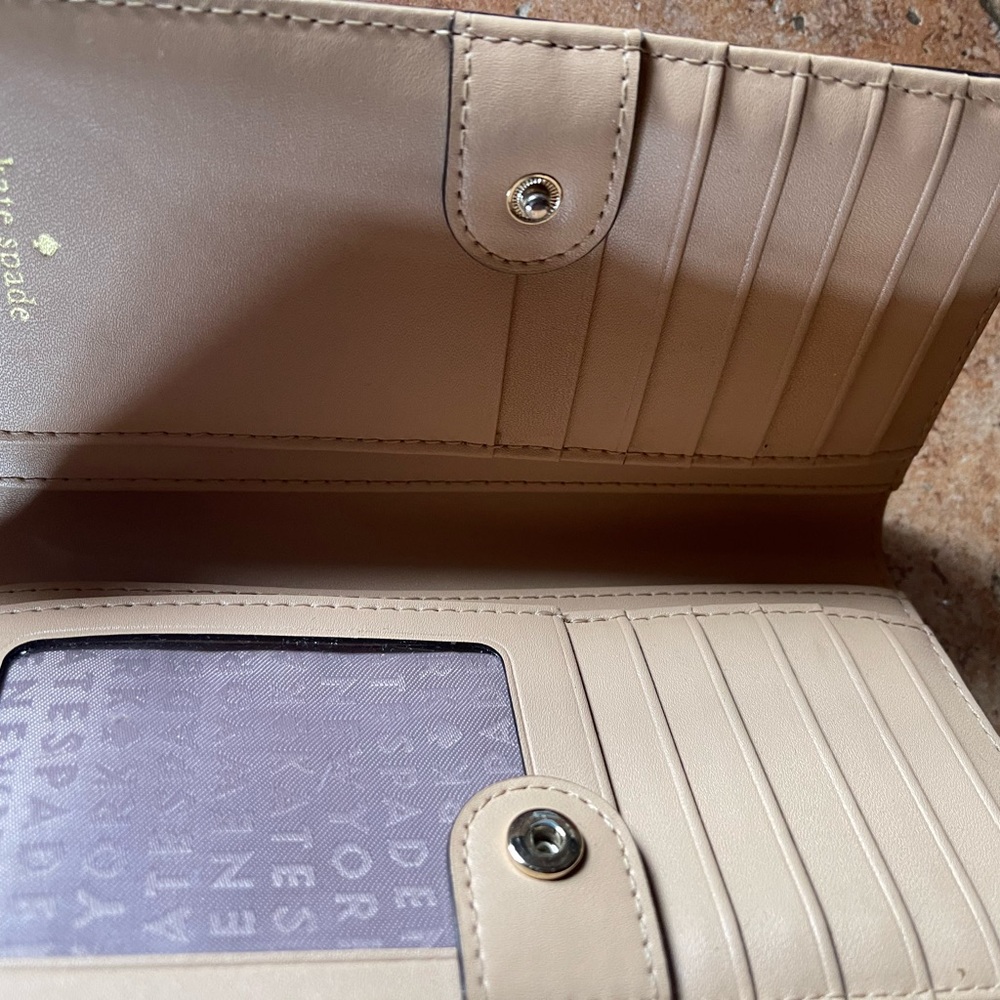 Kate Spade Wallet - Picture 2 of 5
